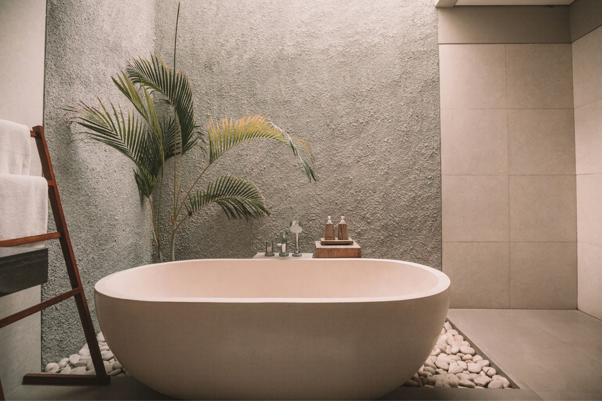 bathroom-showroom Luxurious Bathtub Orchard Park